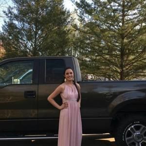 Meet your Posher, Leslie